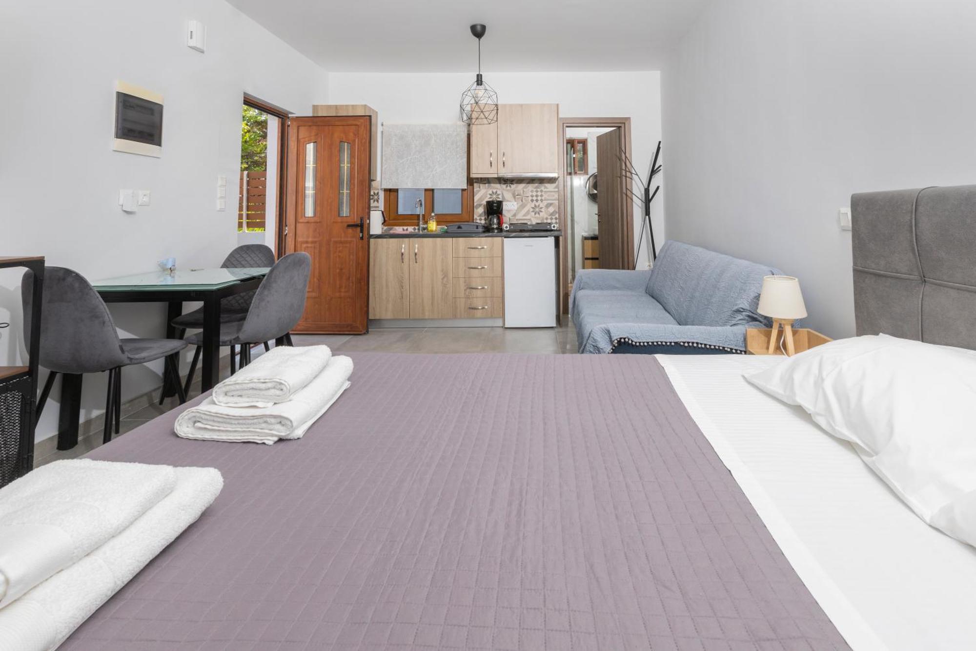 Utopia Suites 3 Aegina Buitenkant foto